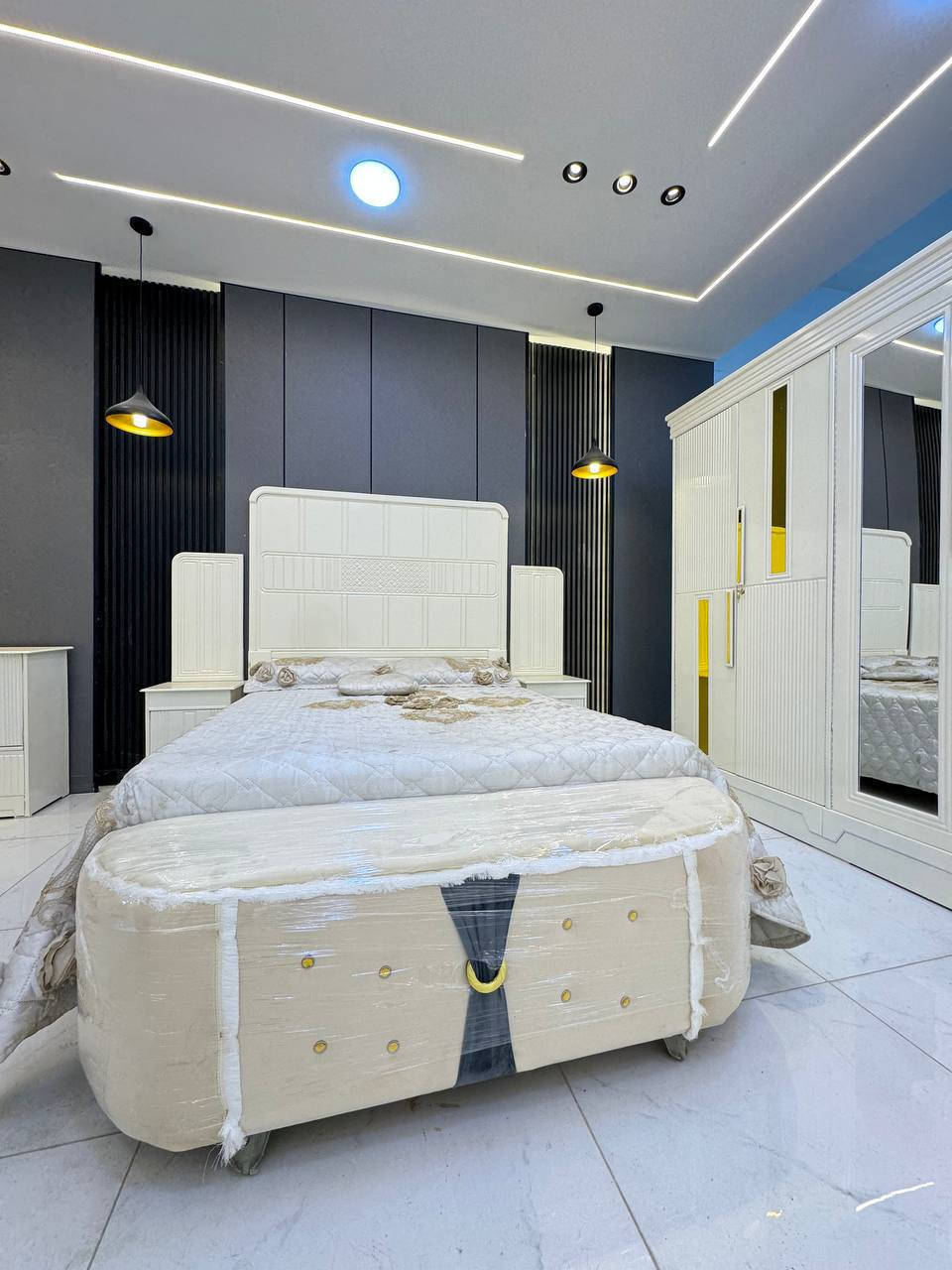 السعر // مليون و150 الف  فقط 😍

🔅تفاصيل الغرفة المرمري  ....

 خارج ٤ملم ام دي اف 🔺
وداخل معاكس ٣ملم 
صبغ حراري  درجة اولى 

عدد القطع  ٧ قطع 😍
🔺1 //جرباية  قياس  ١٦٠ × ٢٠٠ 
🔺//ميز جانبي ايسر قياس ٥٠
🔺2// وميز  جانبي  قياس ٥٠
🔺3// زاوية ارتفاع مترين عرض ٨٠
🔺4// وميز بلازمه  
🔺5//وميز مراية ارتفاع مترين عرض ١٢٠
🔺6// وكنتور ٦ باب  ارتفاع مترين و١٥ طول ٣ متر و١٥

القطعه الثامنة حسب الطلب شازلون
سعرها ٥٠ الف ❤️

(توصيل مجاني مركز بغداد )
التوصيل يشمل الشد مجاني 🔥
(اطراف ٥٠)
باقي المحافضات حسب البعد
شازلون سعرها ٥٠ الف
شازلون مخزن ٧٥ الف


**إذا كنت صاحب هذا الإعلان وتريد حذفه لأي سبب، رجاءا أرسل رسالة إلى الدعم الفني**