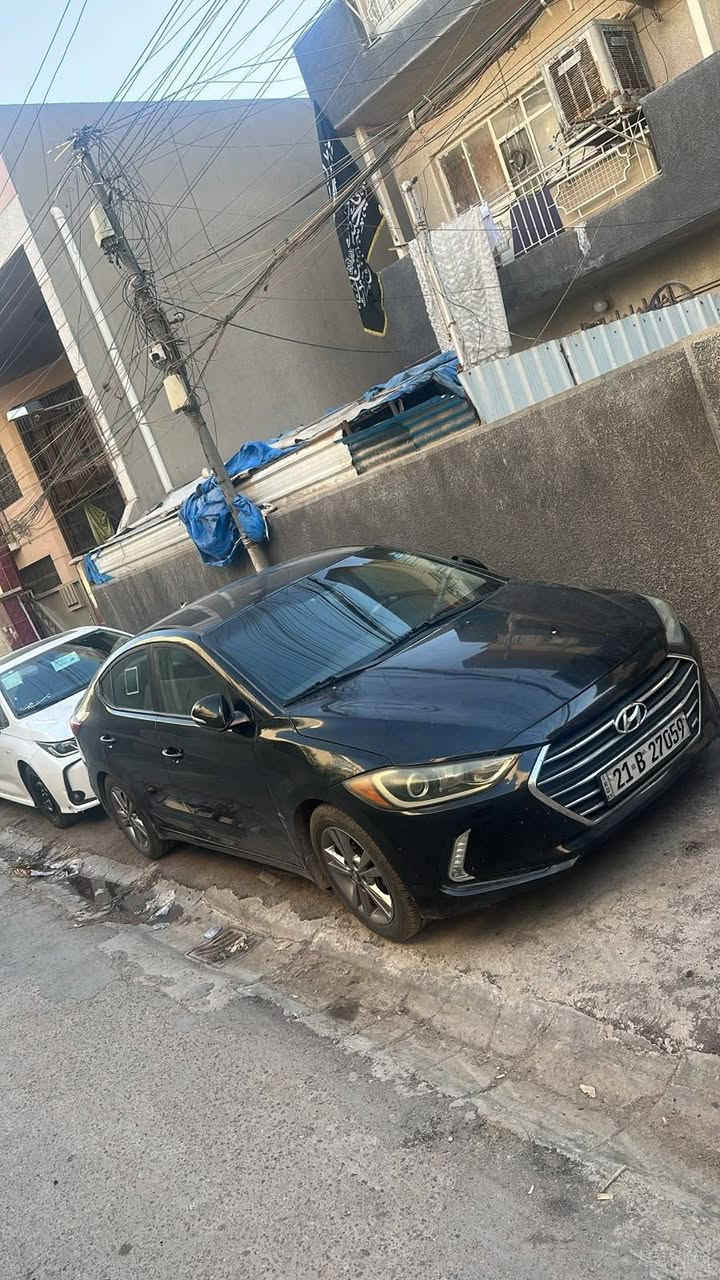 السلام عليكم
من رخصه الادمنيه المواصفات بالصور ناشرهن
السعر ١١٠ الشراي يتصل ***********
مكان السياره كراده داخل
