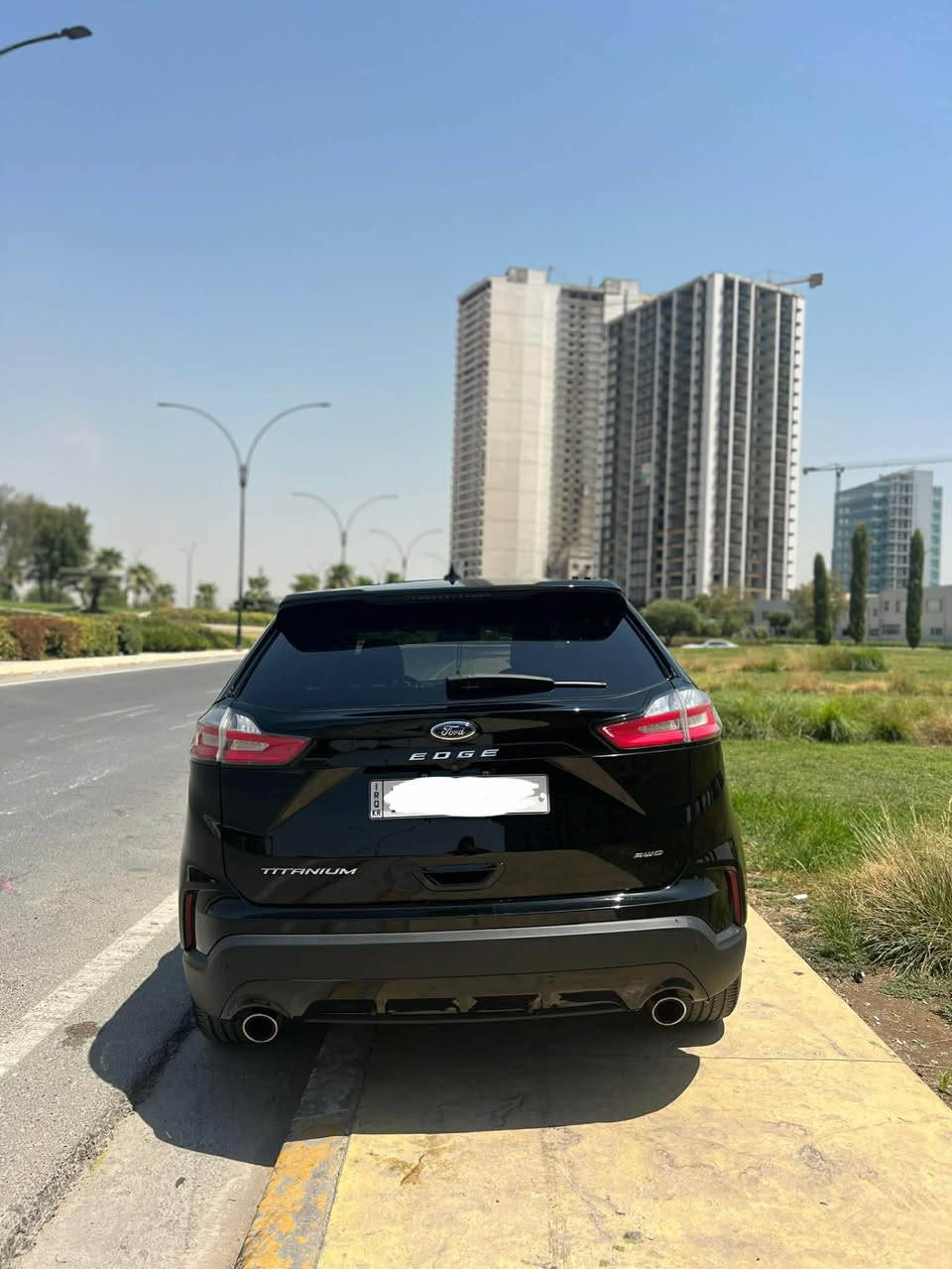 فۆرد ئيدج
مۆديل/2021
75000mi
مواصفات titanium
بسمه
رادار
حاس پێش و پت
ختى جاده
شەغال
گير ماوس
برك بسمه
پانۆراما
دەبل ئەكسل
كوشن جلد
سوكان هيتەر
سوندق شاپ 
جام رەش ٪؜٨٠
سعر/170مجال
ژمارەی مۆبايل/*********** أربيل, العراق
