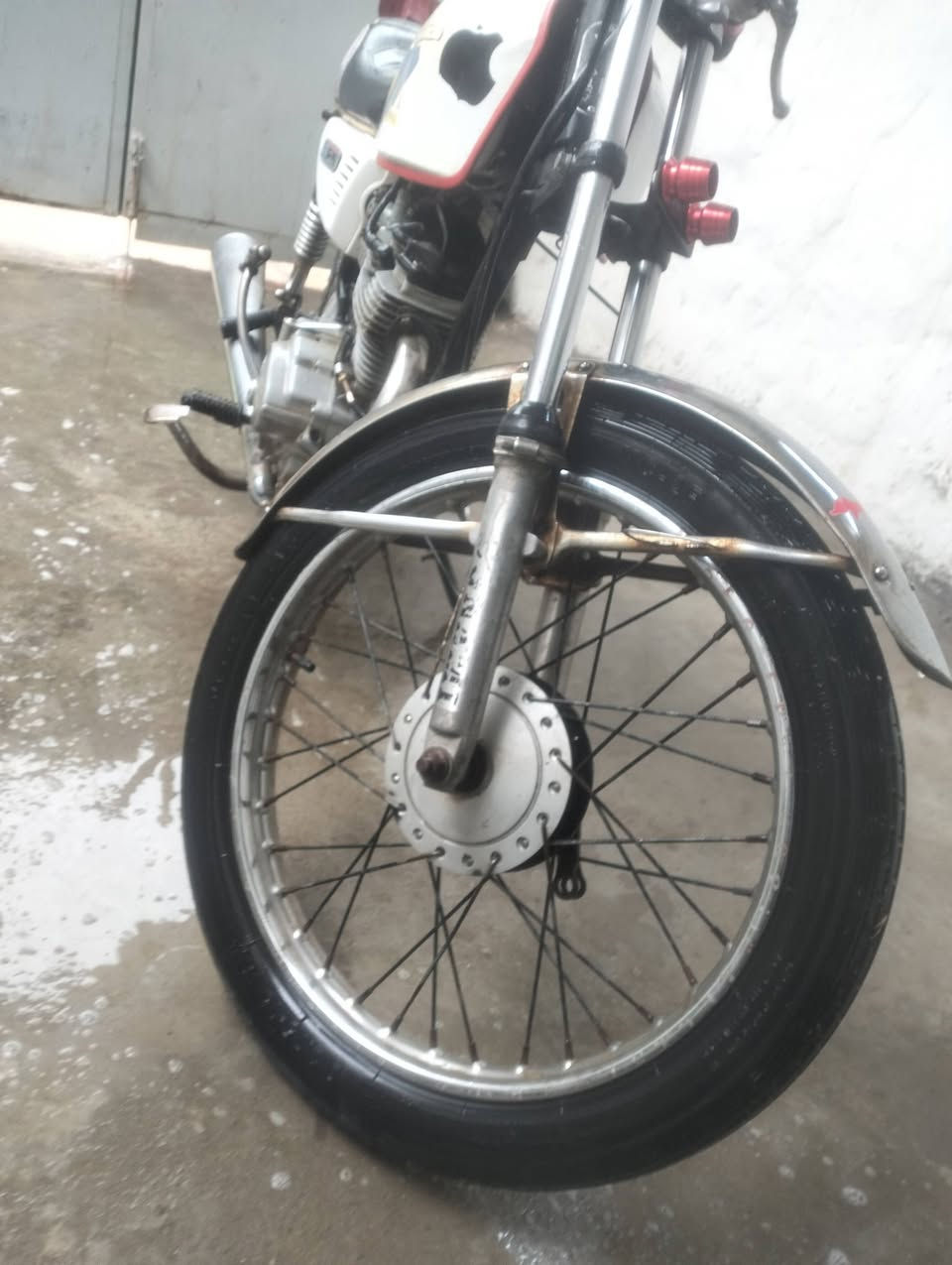 سلام عليكم موطور سيجي نامه 2019 معمر صارله يومين موطور نضيف دبلات مي كزوز صراخ راسطه كشن موطور كدام العين مكينه دمعه شلعه معدل نار ب ثالث يرفع شرط موطور نضيف.../سعر 300 وبي مجال لطيبين/شراي خاص


**إذا كنت صاحب هذا الإعلان وتريد حذفه لأي سبب، رجاءا أرسل رسالة إلى الدعم الفني**