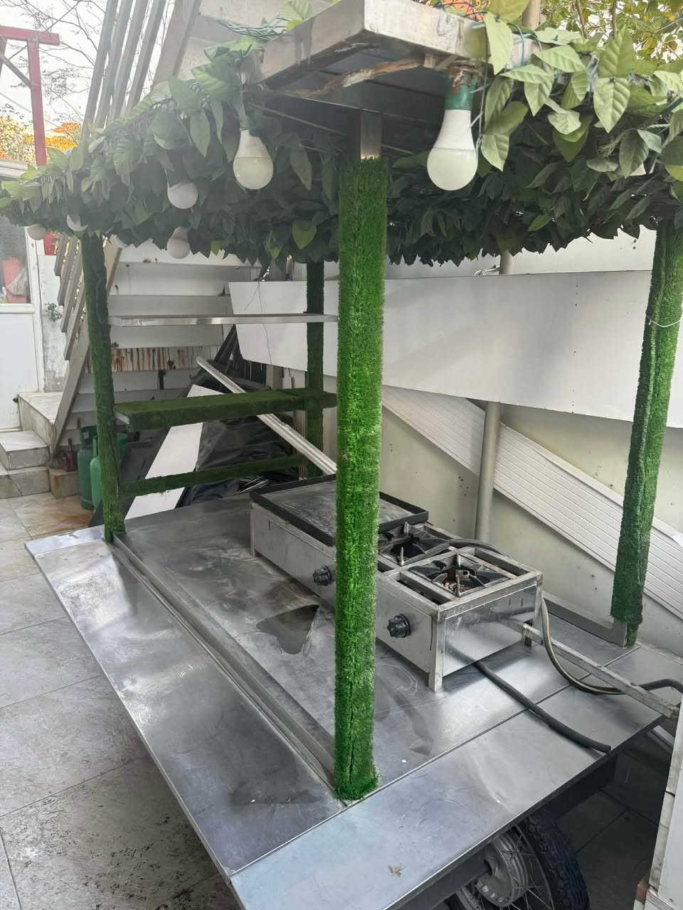 ئەم عارەبانەیە بۆ فرۆشتن کامل عەشیایە بی کەم و کورتی کامل ستیلە شتیکی پاک و بی عەیبە ئیشی پێ نەکراوە سعری ٤٥٠ هەزارە مەعالە *********** -*********** دار بنديهكان, السليمانية
