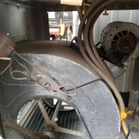 للبيع شرط شقالات +07709153067