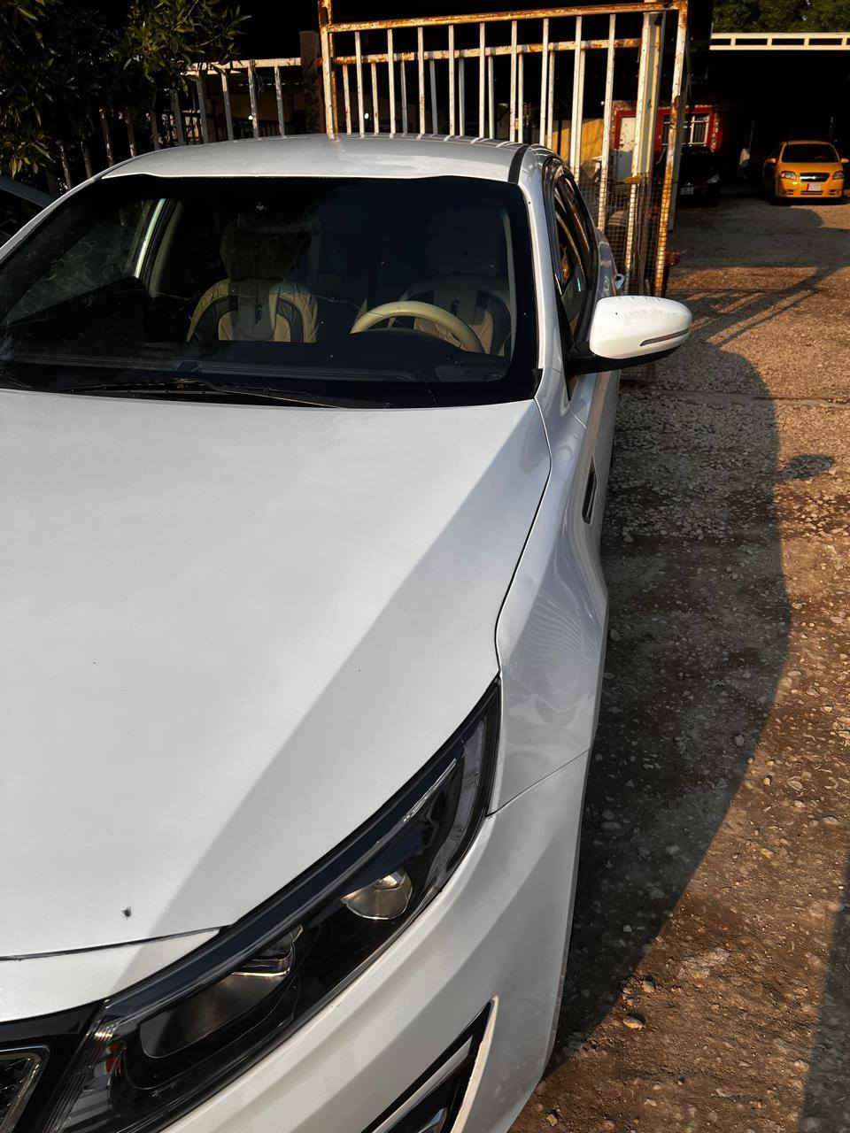 السلام عليكم
كيا اوبتما موديل 2015 امريكي للبيع
السياره جاهزه الضرر الي موجود بالسيارة الجاملغ والبنيد مصبوغ بدون دواخل رقم السيارة سليمانيه تريد وكاله تريد تحويل اني حاضر .
سعر السياره/115ورقه وبيه مجال 
مكان السيارة بابل شارع 60
رقم الهاتف /***********
