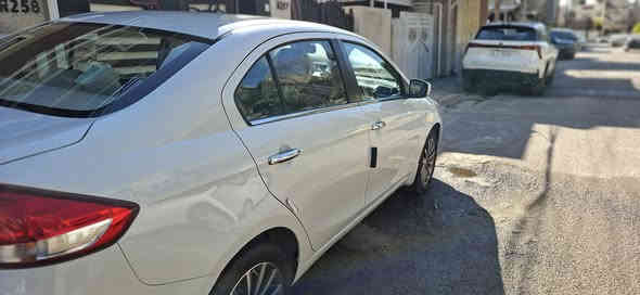 بيع سوزوكي سياز شركة
السلام عليكم سوزوكي سياز موديل 2023 رقم بغداد بأسمي فول مواصفات ماعدا الفتحه لايت وكشاف زنون بلادي لد نهاري ولد خلفي بصمات تشغيل وفتح وصندوق كشنات جلد اصلي داخل بيجي واقتصاديه مكينة 1500  تنفس طبيعي ادوانز ماكو وتبريد ثلج  استلام الشركة العامه للسيارات ماشيه 23000 كلم  
وبصمة احتياط  وبيها ضمان الشركه سيرفز  مكفوله ،  باقي عليها 16 قسط من أصل 36 قسط ،  استقطاع مباشر من الماستر 
وتتحول باسم المشتري مباشرة  مع بقاء شارة الحجز لحين اكمال القسط 
اني موظف بالشركة العام لتجارة السيارات 
ابيع نقد فقط السعر ١٢٧ ورقة  وبيها مجال اتصل  
مكان السيارة بغداد حي الاعلام
*********** 
ابو علي
