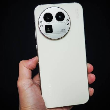 فلاكشب ريلمي gt 8 pro ذاكرة 512 رام 16 لون ابيض كافة ملحقاته استخدام اسبوعين للبيع مليون و100 او مراوس ون بلس 15 او اس 25 الترا عنواني بغداد اي استفسار عالرقم ***********
