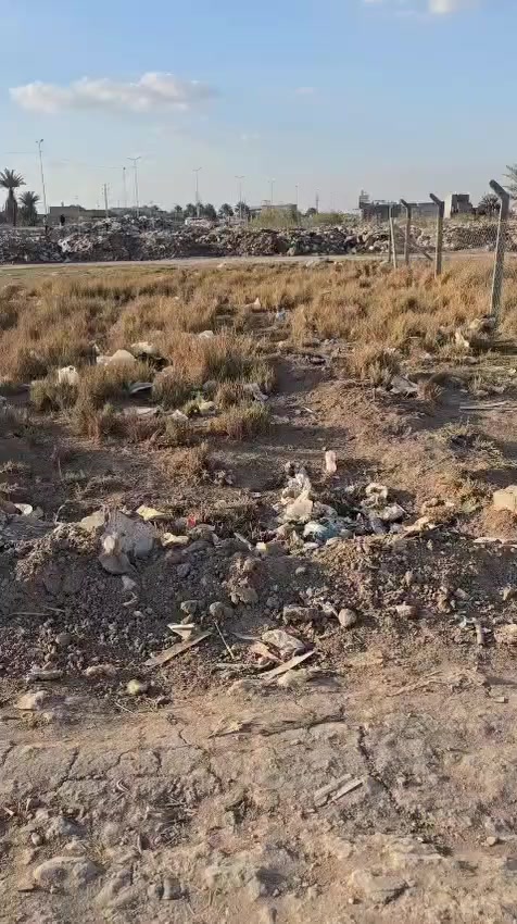 السلام عليكم دار للبيع المساحه 200 متر طابو صرف سند 25 تحويل مباشر العنوان محيزم الرابعه  تفاصيل اكثر داخل الفديو للاستفسار الاتصال على الارقام التاليه ***********
***********
أو زياره مكتب 🛣️ السور الامين شارع 100قرب مدرسه الطفوف
