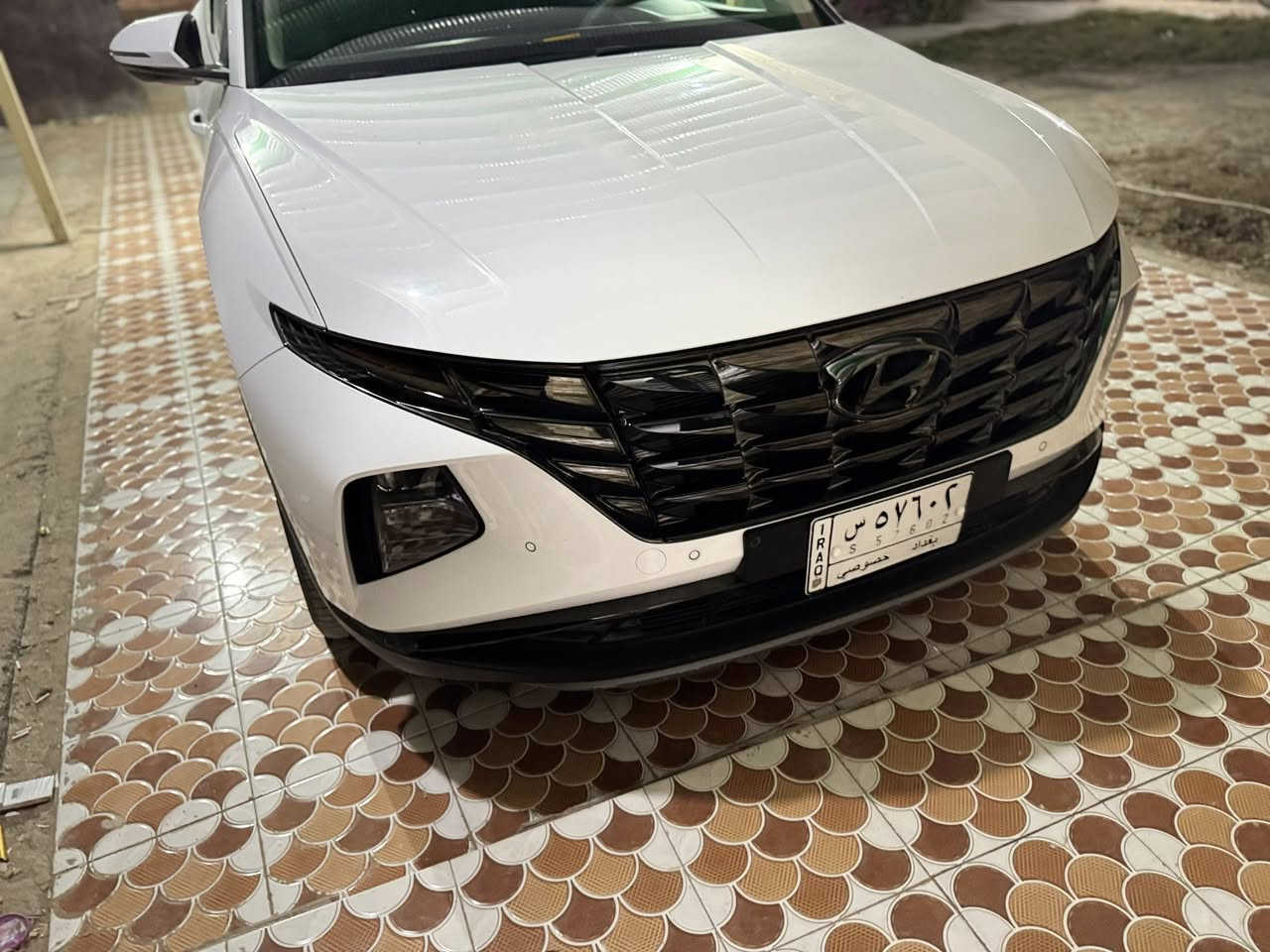 السلام عليكم
توسان موديل2023 خليجي 
يتوفر بيع أو مراوس 
✅️مرقم بغداد✅️

المواصفات :-
🔴تشغيل ذكي ( بصمة ) + تشغيل عن بعد 
🔴ماشية34 الف 
🔴شاشة Carplay  
🔴كامرة خلفية دوارة 
🔴تبريد قطعتين 
🔴كراسي كهرباء  
🔴بردات خلفية
🔴فول تحكم ستيرين 
🔴 دشبول ايباد 
🔴حساس امامي و خلفي 
🔴نظام تشغيل واطفاء الحساسات
🔴نظام تشغيل الكاميرا الخلفية 
🔴 شاحن وايرليس 
🔴 نظام مساعد نزول المنحدرات
🔴اوتو هولد 
🔴هاند بريك كهرباء
🔴 4 وضعيات قيادة 
🔴مانع انزلاق
***********
محرك 2000cc
(دوش)
