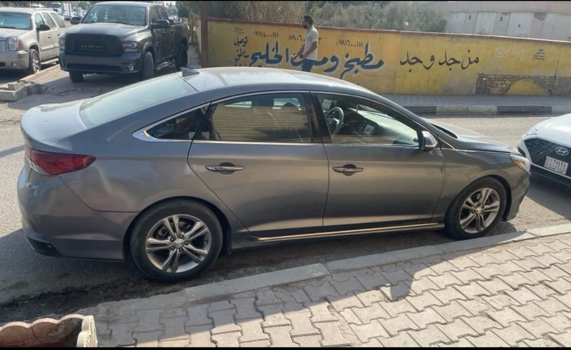 السلام عليكم سوناتا 19 فول للاخير لمتد سبورت
موصفات فتحه ستيرن D تحكمات جهتين شفتات 
شحن واير لس 
نقطه عمياء رداد وحساسات
من الاخير فول
وارد مكينه gdi تيربو
برمجه فول يعني انسى شي اسمه دوانس تاخذ بانزين عادي 
بيها ثلاث قطع تبديل وابيع صبغ حزام
كير مكينه حداديه تخم تاير كلها جاهزه برغي مانقصها 
حتى الدهن جديد
رقم بصره دولي تحويل ثاني يوم باسمنه 
مكاني بصره 
تواصل (***********)
0️⃣7️⃣7️⃣1️⃣1️⃣7️⃣0️⃣7️⃣7️⃣4️⃣8️⃣
رقمي 👆🏻 البصرة, العراق
