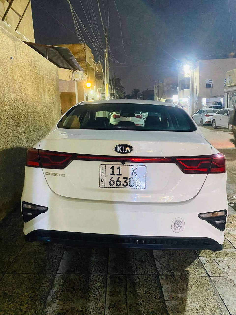 ( خـليـجـي ) سيراتو موديل 2019 
محرك 1600 ماشيه 87 الف داخل بيج
 5 ويل كب 
بكلايت لد / تبريد خلفي / دبل ايربالك باقي مواصفات معروفه

رقم صاحب سيارة ‭0776 331 4959‬
مكان السياره بغداد / الحرية
