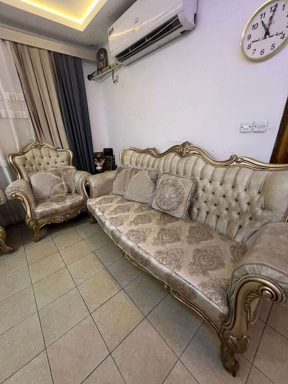 600 الف عشر مقاعد زان مصري وزن جدا ثقيل التخم 
موقعة بغداد جسر ديالى القديم  مشترينة ب٣مليون ونص
بالعافية على الياخذة


**إذا كنت صاحب هذا الإعلان وتريد حذفه لأي سبب، رجاءا أرسل رسالة إلى الدعم الفني**
