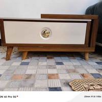 ميز ٨٠ • شاشات • مو للبيع