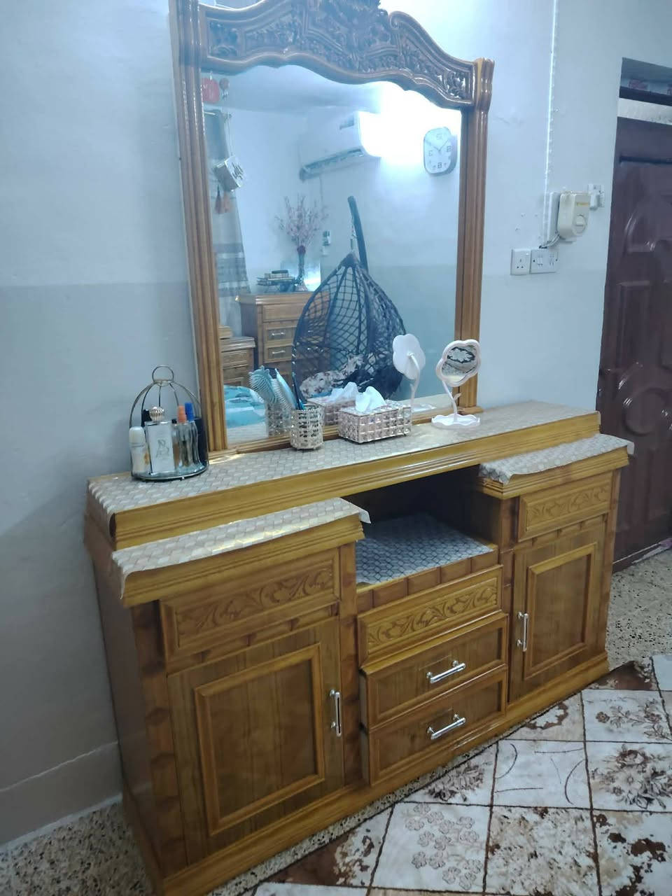 عندي غرف لل بيع سعر مليون ٦٠٠ بي مجال


**إذا كنت صاحب هذا الإعلان وتريد حذفه لأي سبب، رجاءا أرسل رسالة إلى الدعم الفني**