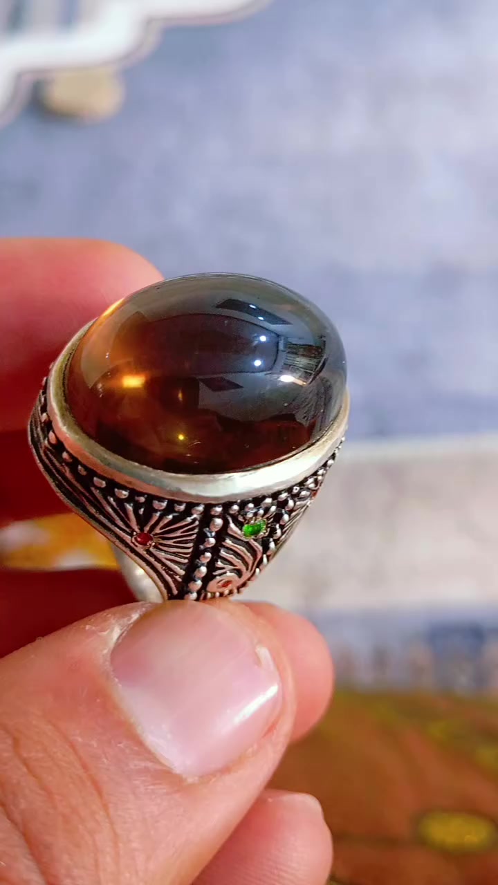 لعيونكم جميعاً دره نفطيه نجفيه صياغة عرفان ثقيله..


**إذا كنت صاحب هذا الإعلان وتريد حذفه لأي سبب، رجاءا أرسل رسالة إلى الدعم الفني**