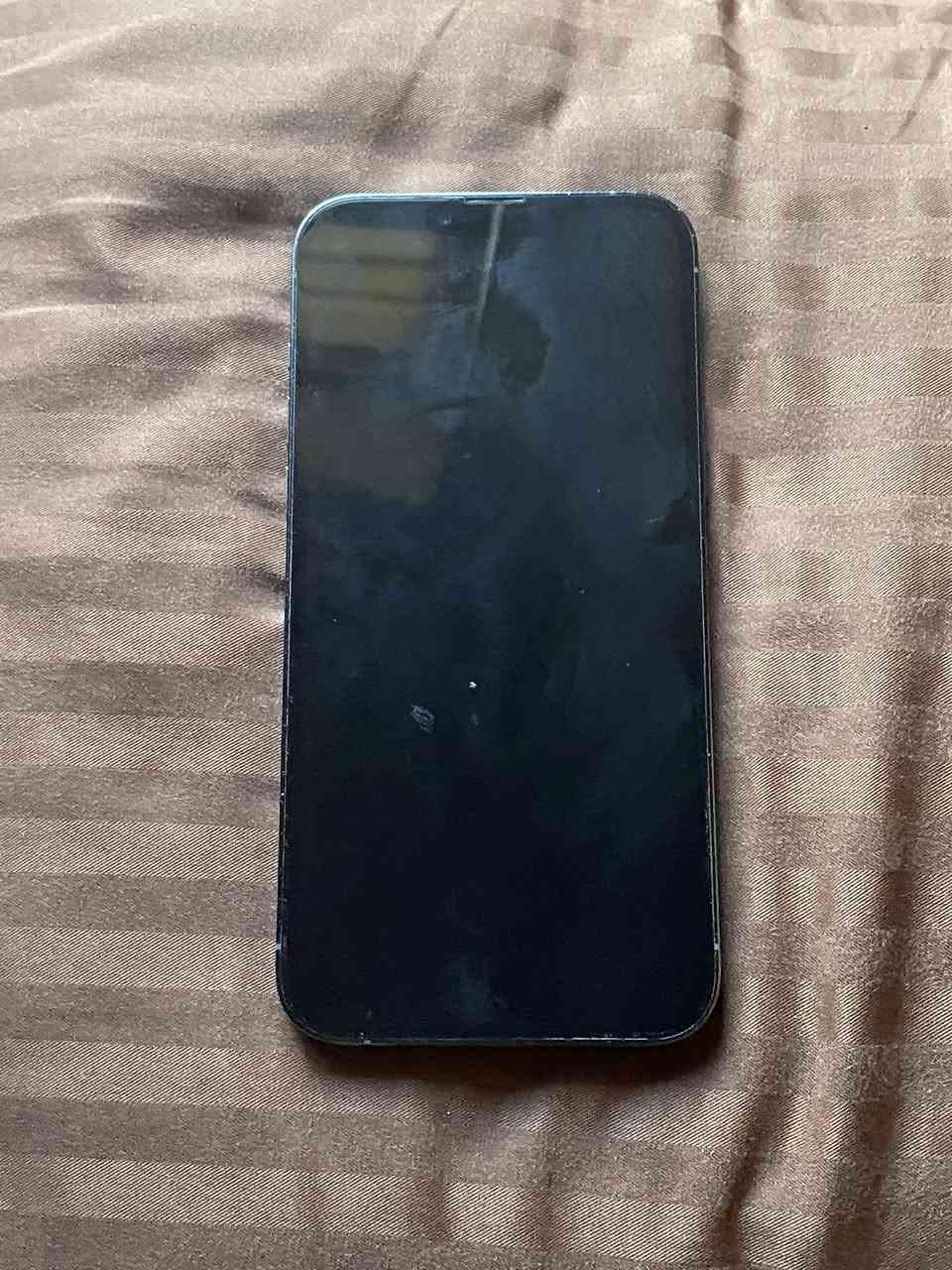السلام عليكم 13 pro max ذاكره 256 بطاريه 87
الجهاز مداخل صيانه ولا مبدل بي شي نضافه 98 كفاله عامه 
السعر 675 بي مجال بسيط مكاني بغداد 
***********
