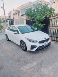 كيا فورتي مديل 2019 وارد أمريكي  ضربته جاملغ وربع النيد مكينه 2000 دوش...