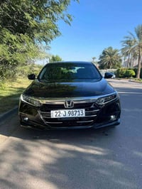 هوندا اكورد هايبرد 2022   السعر 148$  حادثها بنيد امامي فقط وخشم جاملغ...