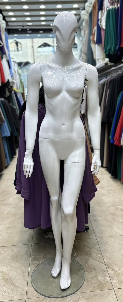 للبيع .ملكان تركي +ديكور خشب مع ملحقاته العنوان بغداد
للأستفسار مراسله على الخاص او واتساب 
***********
