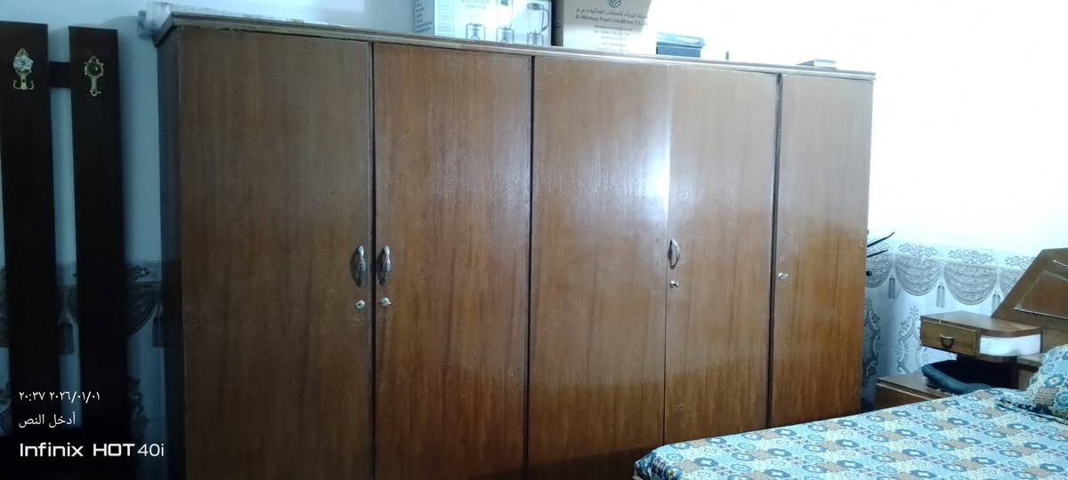 السلام عليكم ورحمة الله وبركاته...
غرفة نوم نفرين صاج اصلي مال اهل قبل معدلة وما ناقصهة شي 
وكما موضح بلصور الغرفة نضيفة جدا و بلواقع بعد احلى الغرفة مرتبة او 
محافض عليهة الله شاهد 
السعر400الف وبيهة مجال  وبي خير ويدلل
للاستفسار ***********واتساب هم موجود
