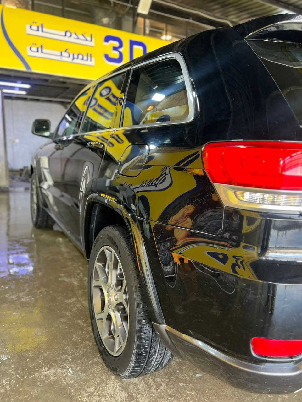 جيب شيروكي مديل 2018ماشيه 60 استخدام شخصي بسمي حادث جاملغ وبنيد فقط سعرها 265وبيها مجال بسيط رقم بغداد التواصل مع *********** مكلف بالنشر اتصل عالرقم واستفسر
