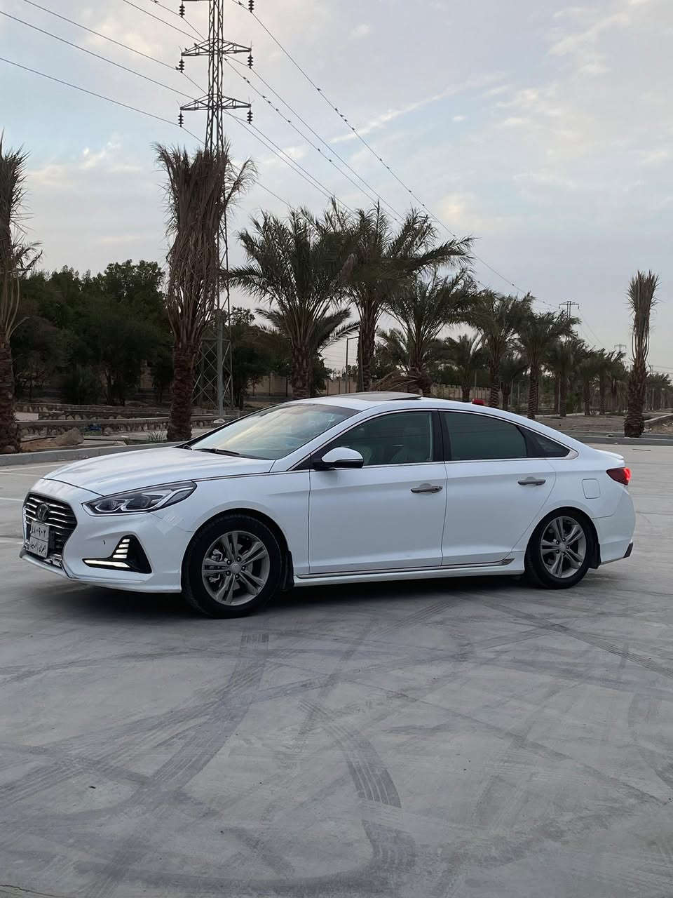 للبيع سوناتا موديل 2018 وارد امريكي 
ضرر  بنيد معدل ومصبوغ فول مواصفات 
الاخير 1/1 بصمه تشغيل فتحه سلايت 
اشاير بالمري كشن جلد كهربائي لايت 
زنون ويل كروم السياره جاهزه الاخير
مكينه كير حداده تخم تاير جديد باتري جديد تبريد تدافئه وجديده
المكان النجف السعر  143 وبيه مجال بسيط
الاستفسار***********
