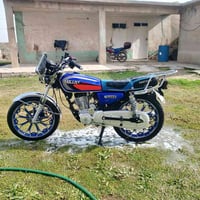 موطور موديل ٢٤ • ٢٠٠ سي سي • شاشة إلكترونية