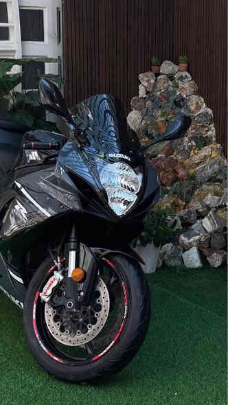 سلام عليكم شبابنا طيبه 
جكسر 2017 600 للبيع
دراجه رقم
وعليها برمجه
وأعليها ادامه كامله قبل كم يوم وتبديله دهن وجاهزه من كلشي 
لون إسمنتي الملاحضات العليها فقط شخوط ب الكفر اليسره كم شخط بسيط ومكحله نفس اللون 
مكينه كهربائيات كفاله
ماشيه ١٥ الف فقط 
مكاني النجف الأشرف 
سعر ٦٥ وبيها مجال بسيط 
رقم التواصل ***********
شباب ماسنجر و الواتس ما استعملهن
الشراي ويدور شي مرتب و اصولي يتصل و يشرفنا ❤️ النجف
