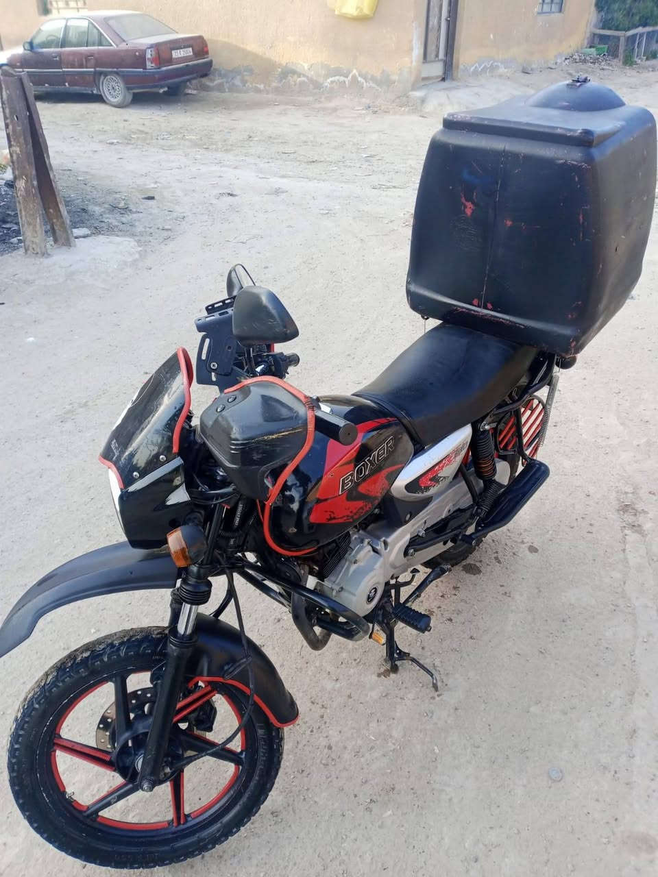 السلام عليكم...
بوكسر مرقم 21 بغداد 
السعر 1800..... مكاني بغداد الشعب
*********** بيها مجال بسيط
