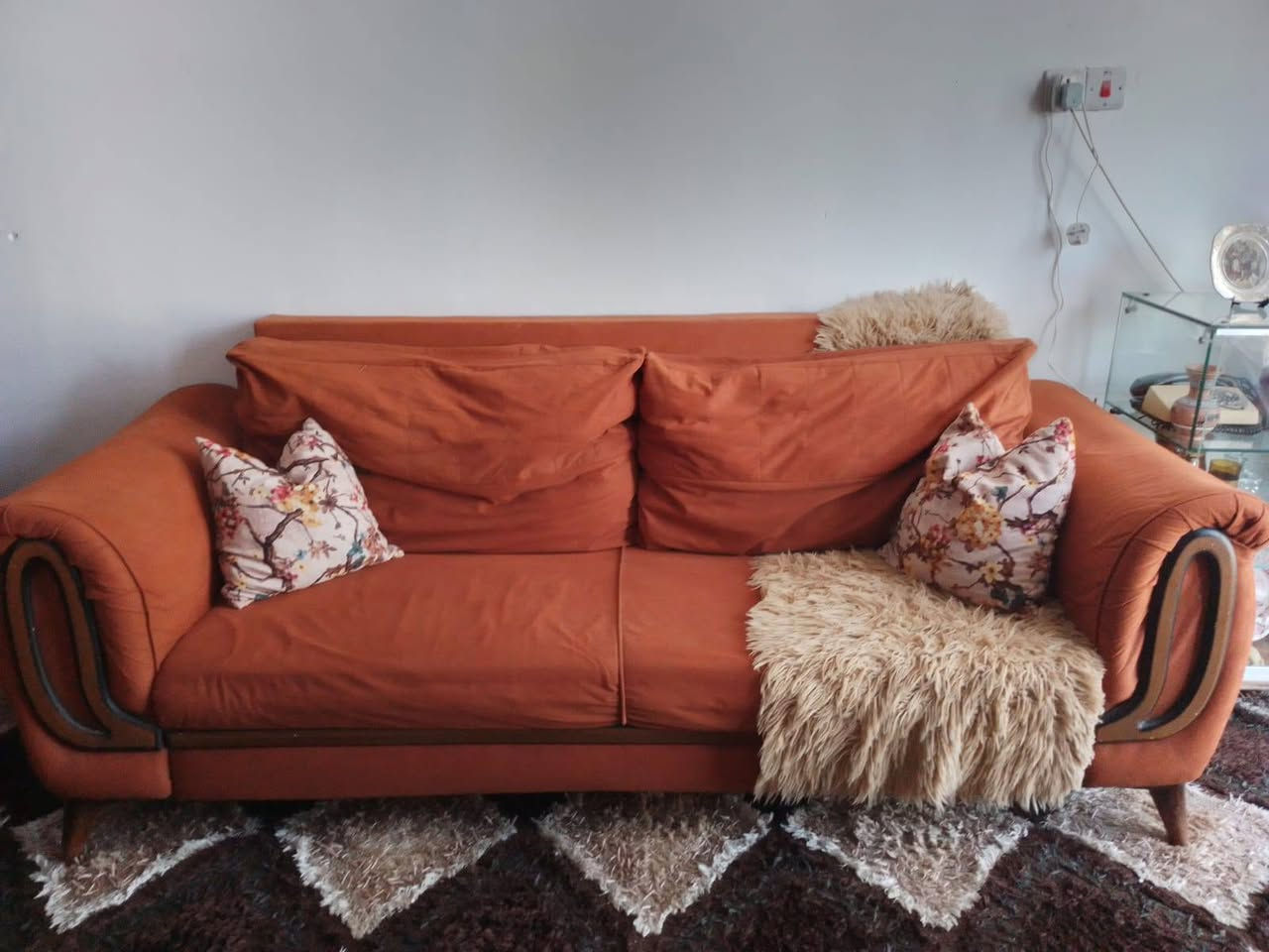 تخم 5 مقاعد نضيف ب90 وبي مجال


**إذا كنت صاحب هذا الإعلان وتريد حذفه لأي سبب، رجاءا أرسل رسالة إلى الدعم الفني**