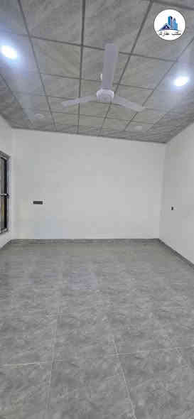 السلام عليكم بيت للبيع موصل حي الملايين الثانيه زراعي حق التصرف سند (25) مساحه البيت (120) متر (3) غرف نوم هول الاستقبال صحيات خارجيه وداخليه السعر (89) تستلم مفتاح فوري الاستفسار اكثر الاتصال بالارقام التاليه
(***********)
(***********)
