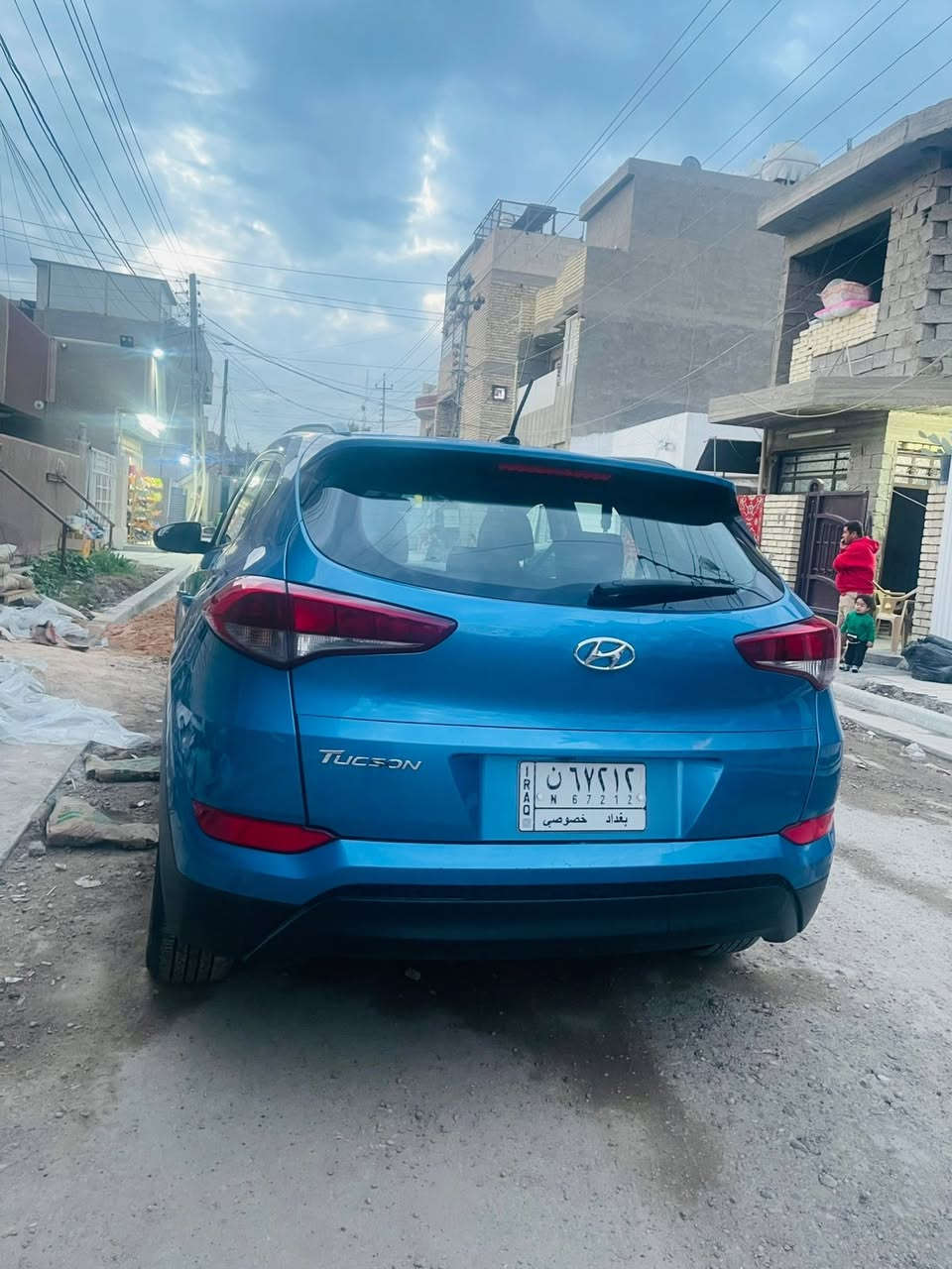 السلام عليكم
توسان للبيع موديل ١٦
وارد أمريكي حادث فقط بنيد مكفوله من الدواخل مع فتح جاملغ  مع بارد كد شبر باب عكس السايق 
مكينه ٢٠٠٠
رقم بغداد 
السعر ١٤٥
مكان السياره بغداد حي الجهاد 
***********
