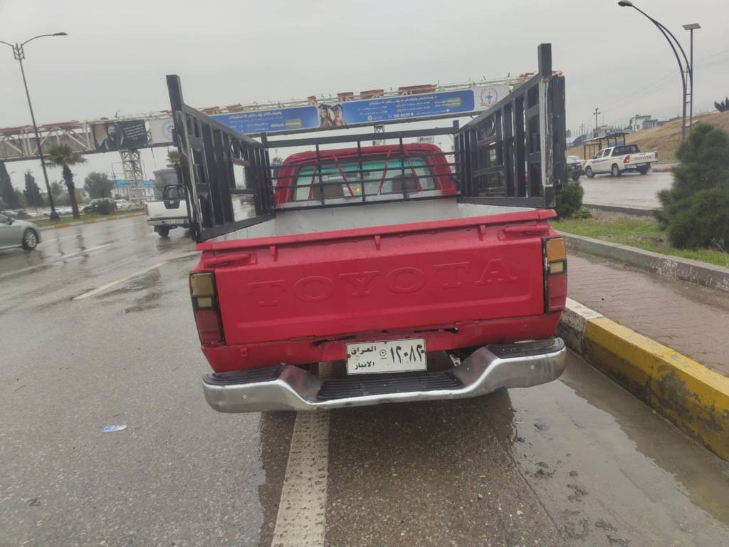 پیکاب توێتا مۆدێل 1982 سەنەوی اسلی سعری 25 گەڵاو معامەلە 
مەکینەی 3 وای   4گێڕ
بەشەرتی / مەکینە و گێڕ و ئەکسل و شانسی و تەقەو ڕەقە تیانیە تازە داگیراوە  کارەبای مەزبوتە 
سەیارەکە زۆر جایزو بێکێشەیە  
لەسلێمانیم (***********-***********) السليمانية, العراق
