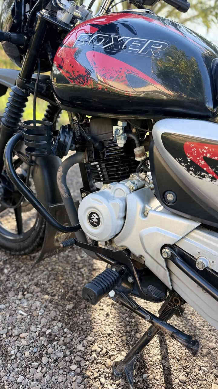 بوكسر موديل 2021شهر ال12 الدراجه كلش نضيفه رقم وسنويه باسمي الدراجه ستعمال شخصي ممشتغله دلفري ماشيه ٣٠ الف حقيقي كهربائيات شغاله الدراجه فول نضافه السعر مليونين و٢٠٠ وبيها مجال لطيبين للاستشفار اكثر الاتصال *********** متسعجل ع بيعتها الدراجه سعرها اكثر ولحد يكلي تغني روح شوف السوك وتعال سولف وياي مو شراي لتتصل
