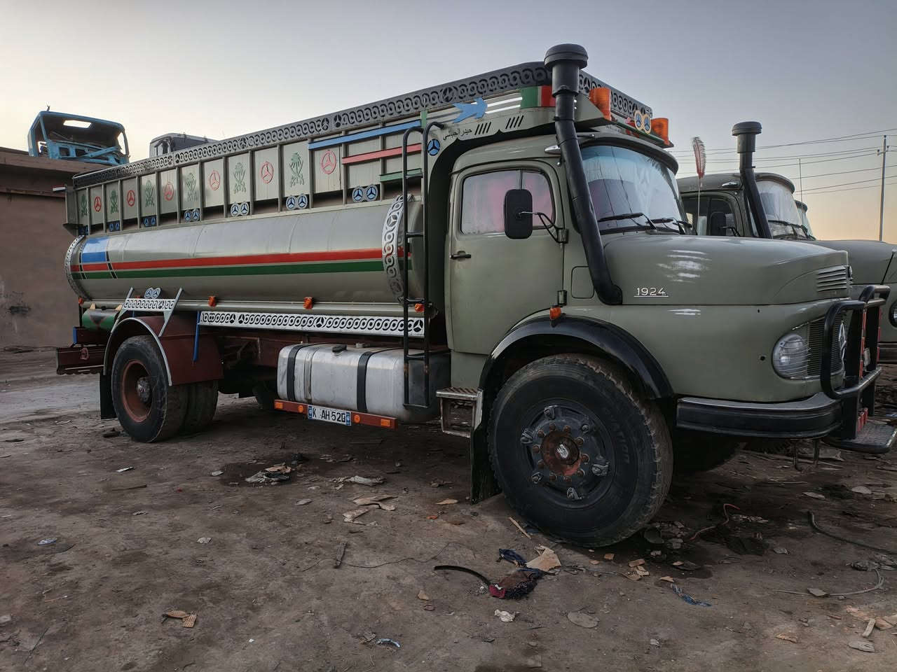 اقجم موديل 80 للبيع جاهز تانكي تفصال جديد محرك لا تنقيص ولا بخار شاصي طويل ابلادي قماره مرشوشه رقم نينوى 
 للستفسار ***********
