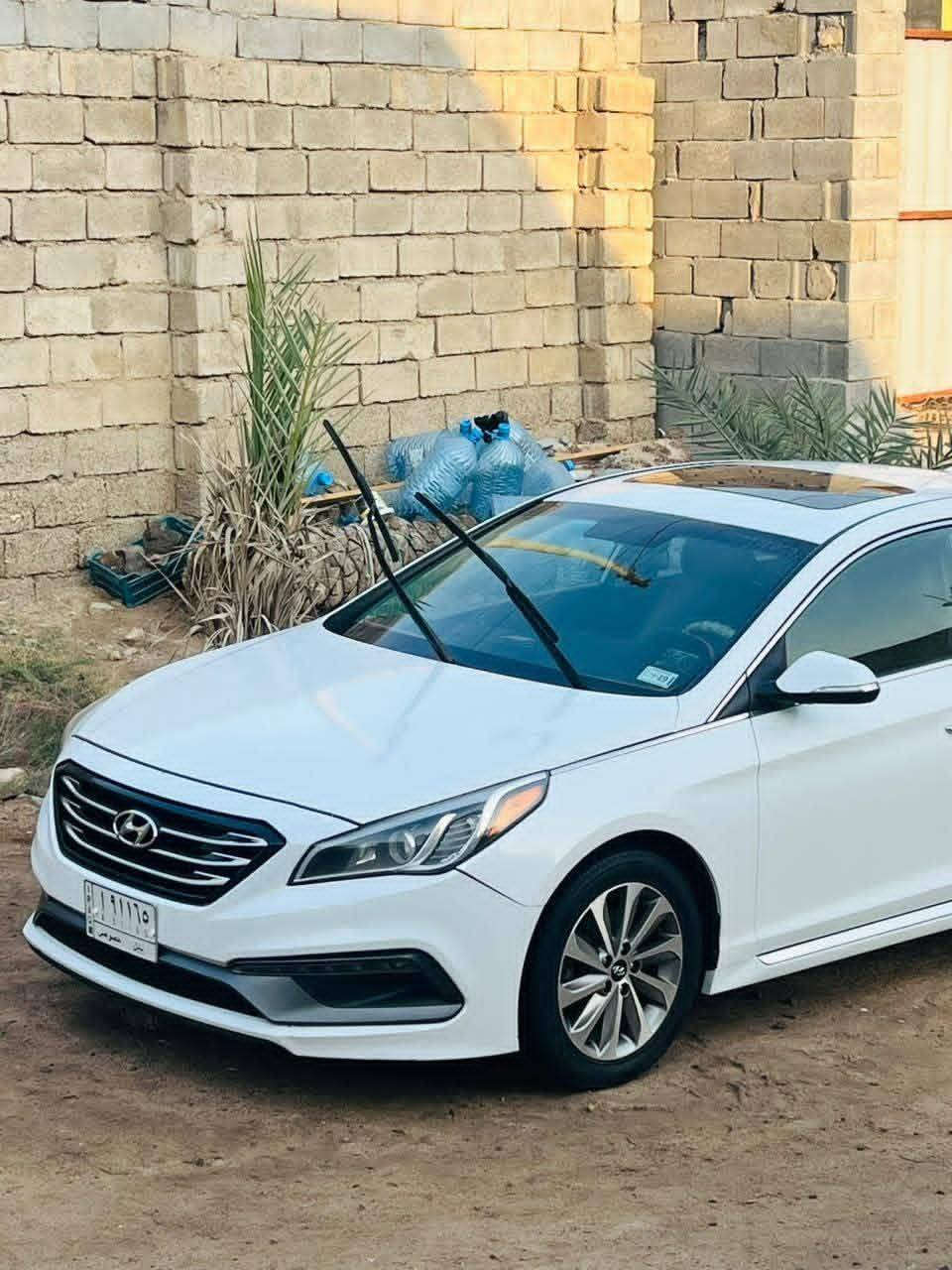 السلام عليكم
سوناتا للبيع مديل ٢٠١٧ وارد امريكي 
مواصفات فول مواصفات 
فتحة سقف 
بصمة تشغيل 
بصمة أبواب 
صندوق ذكي 
السياره باسمي 
علماً ان السيارة استخدام شخصي 
الحادث فقط بند ايرباك دركه 
السعر ١٤٥ 
للاستفسار  *********** البصرة, العراق
