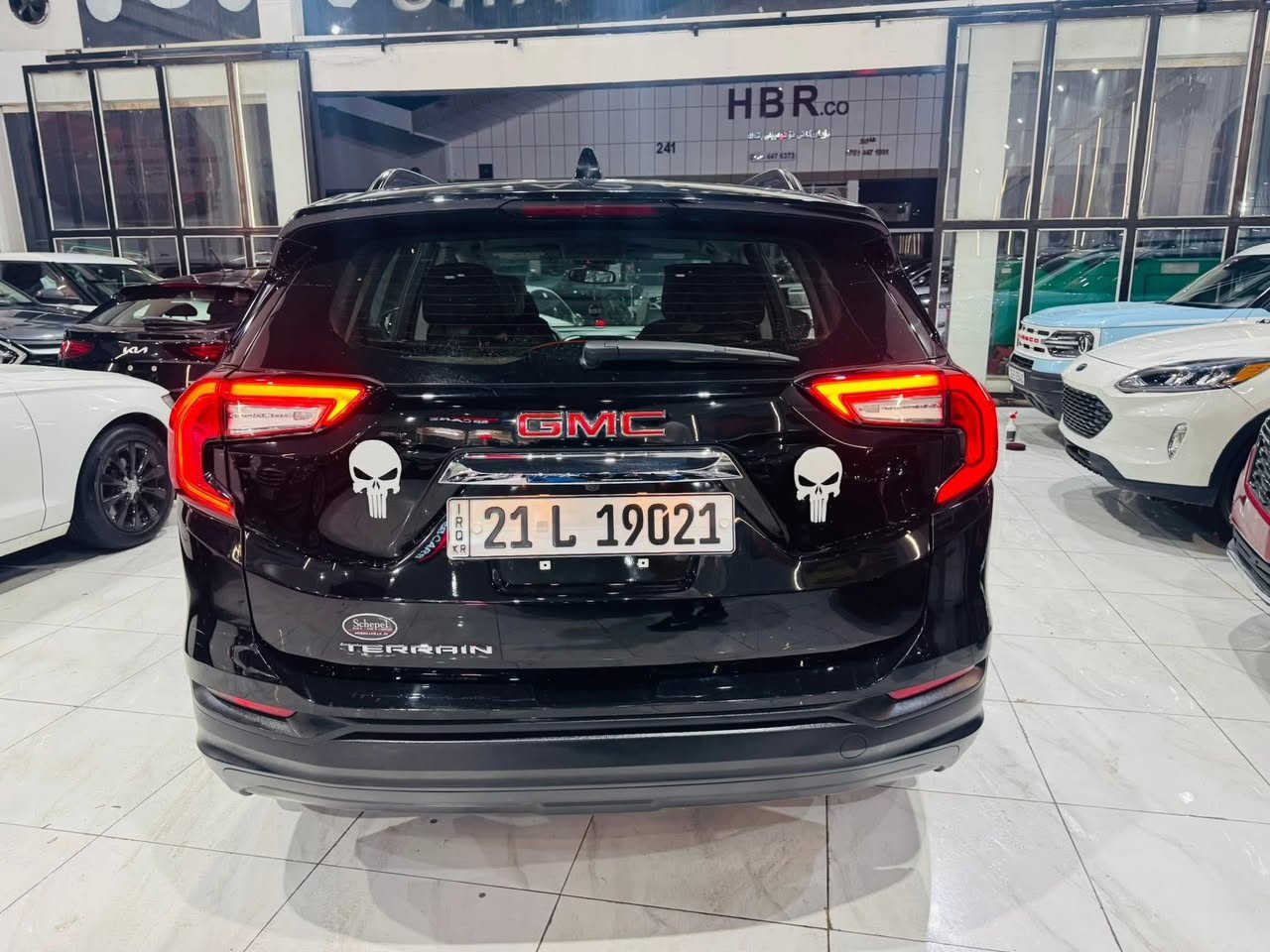 سلام عليكم اخوان جيمسي تيران  sle موديل 2022  للبيع  والمراوسة 146 ورقة وبيها مجال بسيط  بالنسبة للصبغ جم قطعة احسبها عام بكيفك بس البجم امامي كبس والخلفي كبس بشرط بدون اي دواخل مواصفاته فوول عدا فتحة ابواب بصمة كشنات تدفئة كهرباء وشاشة تدعم كار بلاي  gps  وبيها رادار وتحديد مسار وتثبيت السرعة وصندوف شفط وبعد بيها مواصفات وبيها بطاقة بانزين  
مكاني كركوك  ***********
