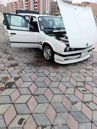 بي ام دبليو e30 • كير عادي • ديوانية