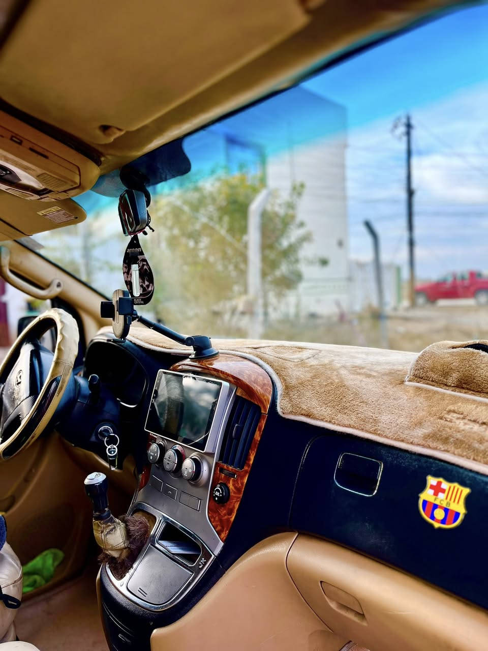 السلام عليكم
ستاركس موديل 2009 للبيع
السيارة جاهزة تخم تاير صدر جاهز منظومة تبريد جديد الضرر صبغ تحت الرقم الصندوك الجامرلغ الخلفي بارد السيارة بأسمي تحويل ثاني يوم
السعر 125
المكان ديالى
للتواصل ***********
