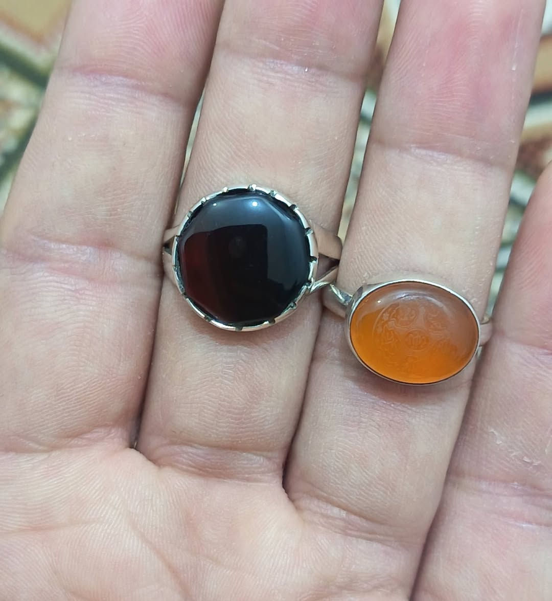 اللهم صل على محمد وآل محمد الطيبين الطاهرين
خواتم مباركة
من التحف وبصياغات نازكة ومرتبة
للأستفسار *********** واتساب
أو خاص
