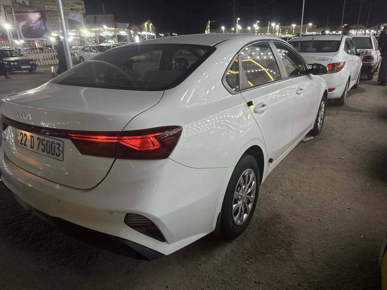 سيراتو 22 محرك 1600 خليجي كفاله عامه بيهه بارد بسيط بالباب مابين الباقي كفاله سياره جديده وجاهزه ماشيه 95  تحويل وكاله حاضر السعر 157 وبيهه مجال مكاني النجف للاستفسار ***********
