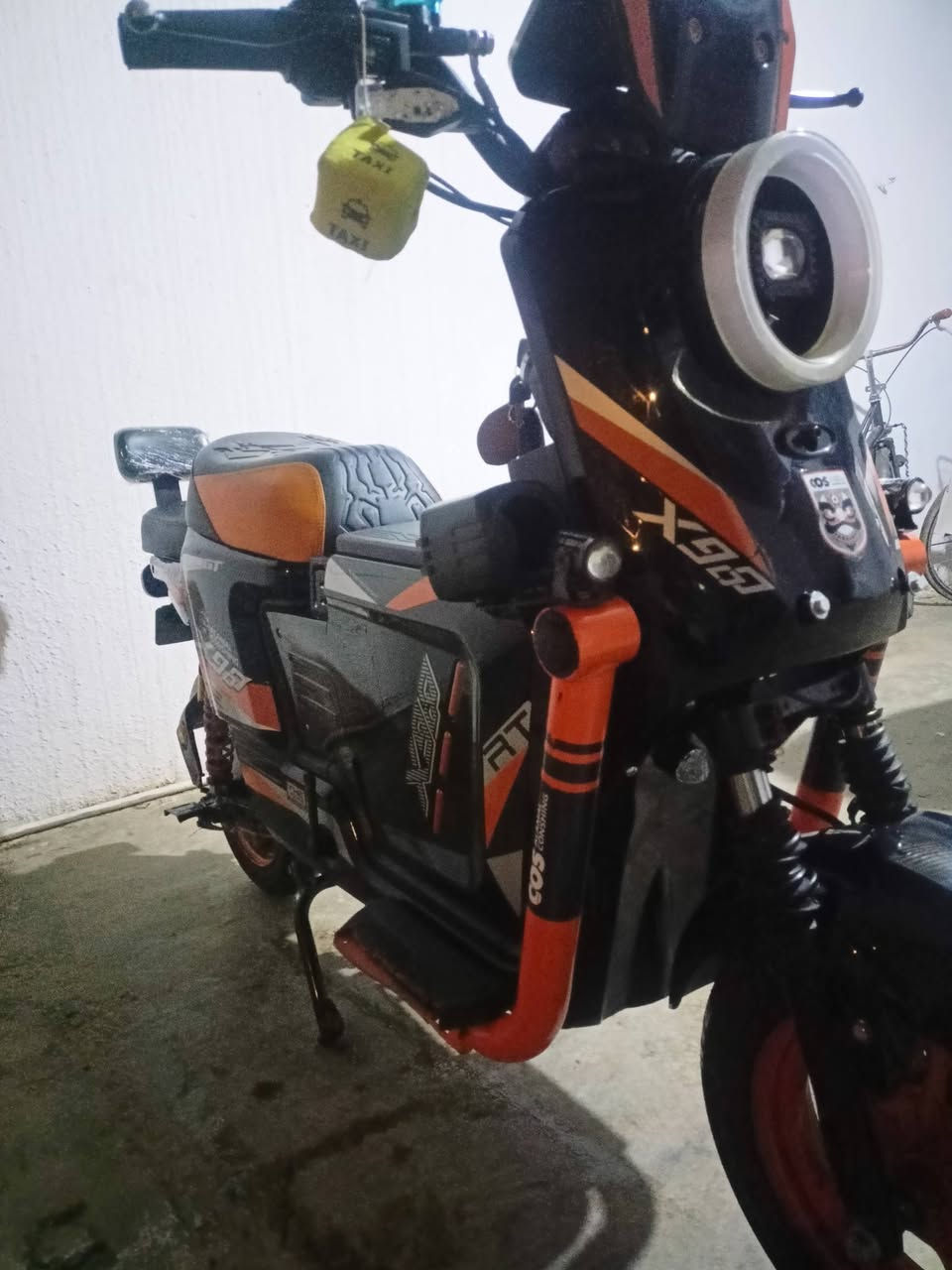 السلام عليكم 
باسكيل شحن X900 للبيع او(مراوس اب ار 9 او ار 7 او ار 11) نضيف سرعته 109 موديل 25 كهربائيات كله شغال بل شرط السعر 400 وبي مجال عنواني كركوك راس دوميز


**إذا كنت صاحب هذا الإعلان وتريد حذفه لأي سبب، رجاءا أرسل رسالة إلى الدعم الفني**