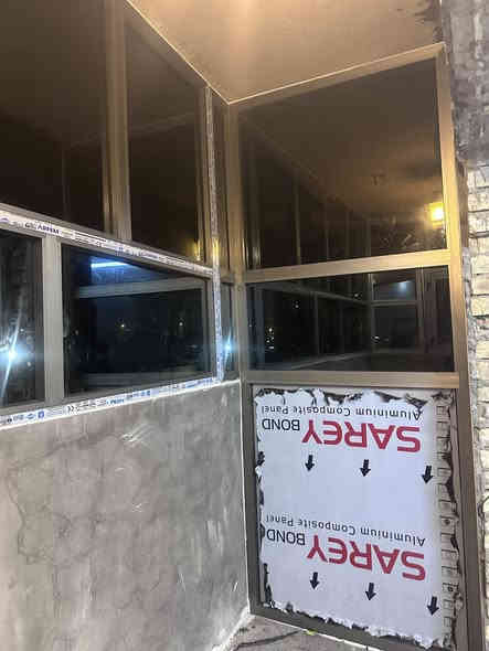 من اعمالنا الديكور
جميع اعمال الديكور 

عمل بدقة عالي 
كادر متميز 

المنيوم & P V C
 ابواب شبابيك قواطع 

***********
***********
