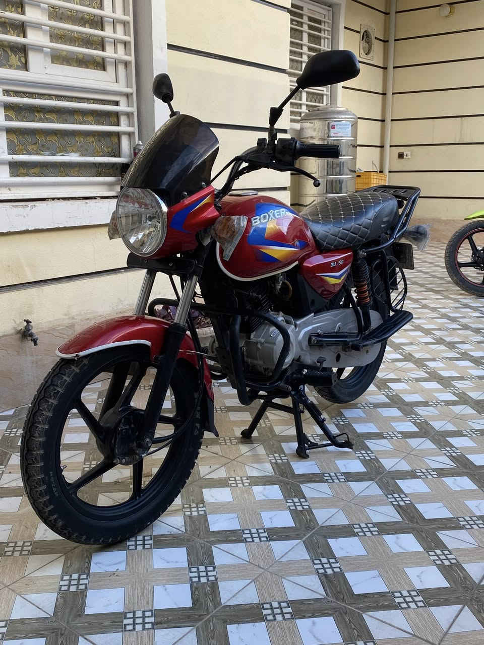 بوكسر 20للبيع رقم وسنويه نكليزي تحويل ثاني يوم مكاني بعقوبه تقاطع القدس رقم ***********
