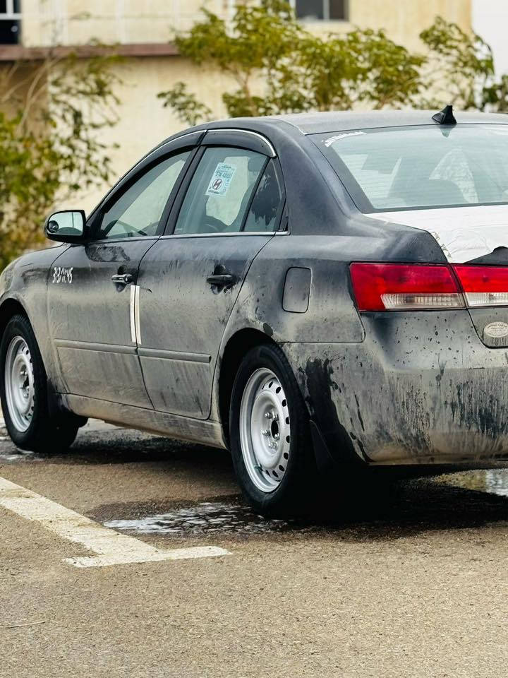 السلام عليكم سوناتا امريكي 2007
السياره خمس قطع ابيع حزام
كير محرك كله بشرط
تبريد ثلج ❄️ 
حداديه كلش جديده 
السياره خير من الله مكينه 2400 دوش 

السعر 105 وبيهه مجال 
للاستفسار ***********
