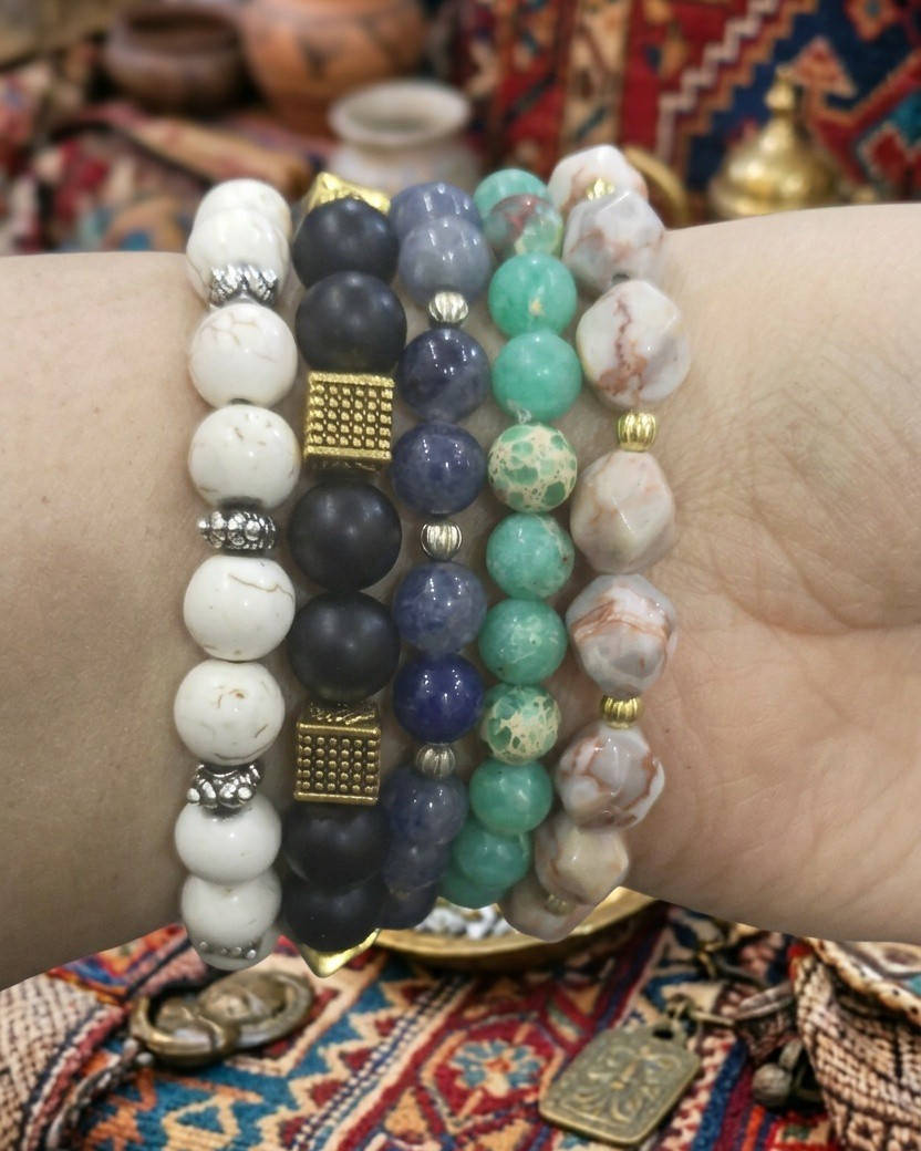 🌙 كشختك بالعيد تبدي من هسة.. ورمضان ويانا غير! 📿
​بمناسبة شهر الخير والبركة، جبنالكم كولكشن الأحجار الطبيعية الجديد.. قطع مو بس إكسسوار، هي طاقة وأناقة تعبر عن ذوقك الرفيع.
​سواء كنت تحب الفخامة بالأسود الملكي، أو هدوء الأمشيت البنفسجي، أو لمسة "عين النمر" اللي تعطي هيبة.. كل قطعة عندنا مشغولة بدقة وحب لتناسب إطلالتك بالرمضانيات والعيد. ✨
​ليش تطلب من عندنا؟
​أحجار أصلية 100%: نضمنلك الجودة والملمس الطبيعي.
​تصاميم حصرية: موديلات رجالية ونسائية تناسب كل الأذواق.
​هدية خاصة: لأنك غالي علينا، وي كل طلب يوصلك هدية مجانية بمناسبة الشهر الفضيل! 🎁 #احجار_كريمة #عقيق_يماني #مودرن


**إذا كنت صاحب هذا الإعلان وتريد حذفه لأي سبب، رجاءا أرسل رسالة إلى الدعم الفني**