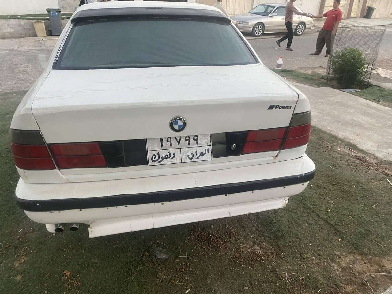 بۆ فرۆشتن بی ئێم BMW520 مۆدیل 1993
ئەوەلیاتە سەیارەکە
💸😱💸نرخ 27وەرەقەوکەمێک مەجال😱
رقم دەهوک
گێر حادیی و گێرومەکینەی بەشەرتە
سەیارەکە زۆر جوان و خاوێنە
ژمارەی خاوەنەکەی ***********
***********
شوێن هەولێر 
بۆ زانیاری زیاتر پەیوەندی بکەن أربيل, العراق
