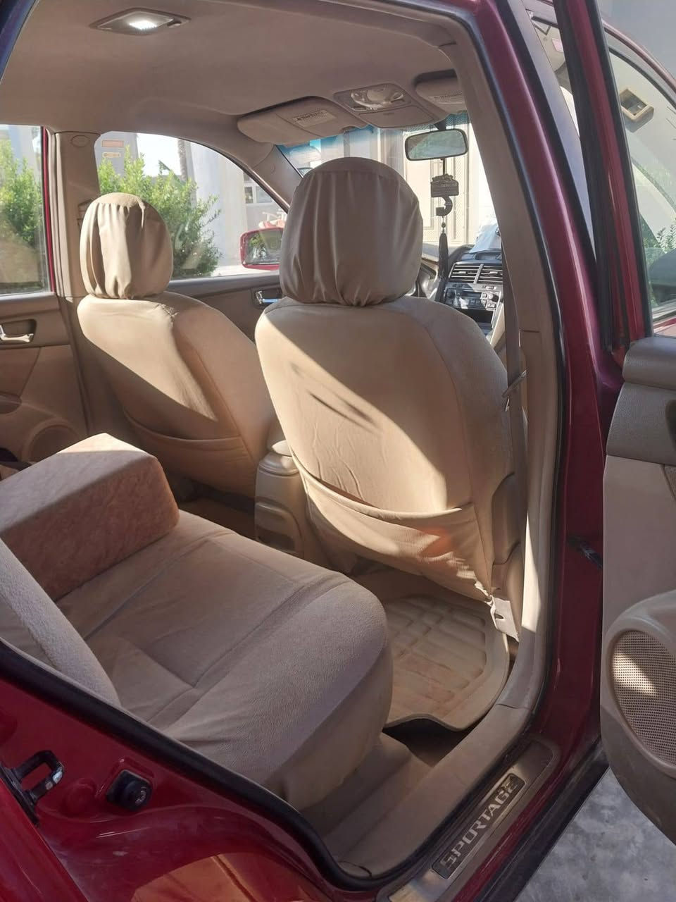 السلام عليكم سياره كيا سبورتج موديل 2008 وارد خليجي كلين مكفوله من الضربه والصبغ سنويه 2027 العنوان صلاح الدين بيجي السعر 130$
***********
