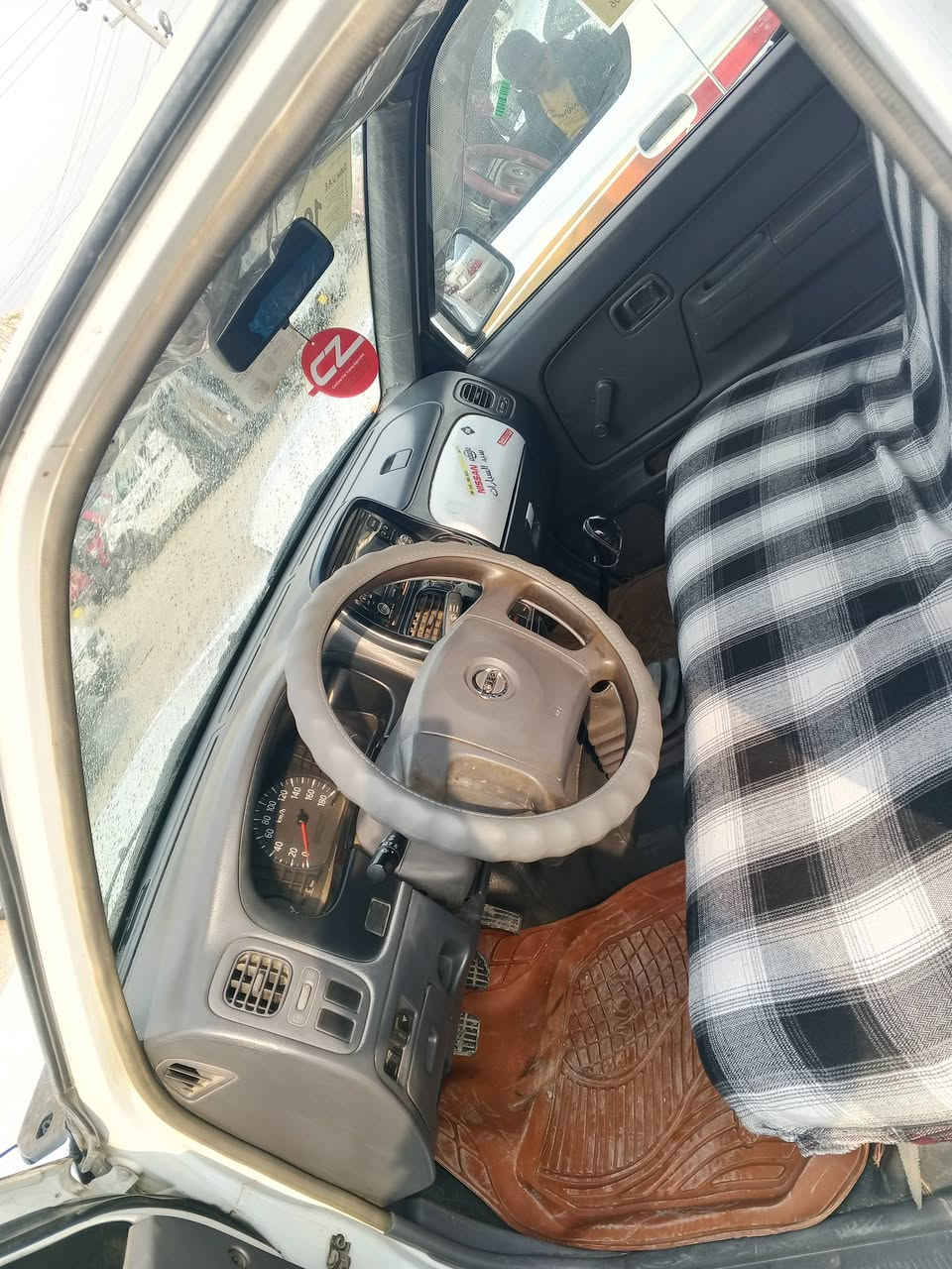 نیسان تاک 2002...بۆ فرۆشتن 😇
ئاڕمی پلاستیک سلێیمانی....بەشەرتی غەرامە ....
4 تایەی لۆکی لەژێرە ....زۆر جوان بێ مووشکیلەیە
بەشەرتی گێڕ و مەکینە و ئەکسل ....چەمچەو ناو بۆدی 
2 پارچەی بۆیاخە ....هەیکەلی زۆر جوان و ڕێک و پێکە
*********** واتسئەپ.... تەبریدە ......
*********** ڤایبەر...........ئەدمین 😍
