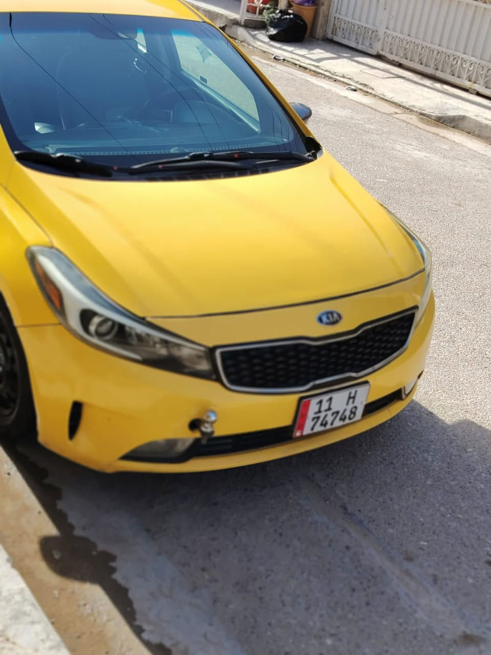 أ
كيه فورتي مديل 2017وارد مريكي حدثه بنيد سياره ليبل واحد مكفوله شواصي ولعود مكفوله من معجون وضربه بل عراق 
أي سونار لعجبك وديه صبغه وحده بدون يرباك مواصفات نص فول سياره s رقم دولي هيه مصفره سنويه مجده جديده سياره
سنويه بسمي تخم تاير ويل جديد صدر مامي خلفي جديد 
تبريد جديد محرك 2000دوش دوشمه عامه مال نواب 
رقم ***********
