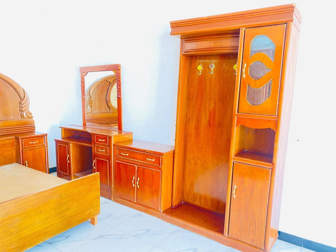 غرفة نوم صاج عراقي حطاطه شرط درجه اولى فصال السعر ٧٥٠ وبيها مجال للشراي للاستفسار *********** المكان الرمانه البوعبيد
