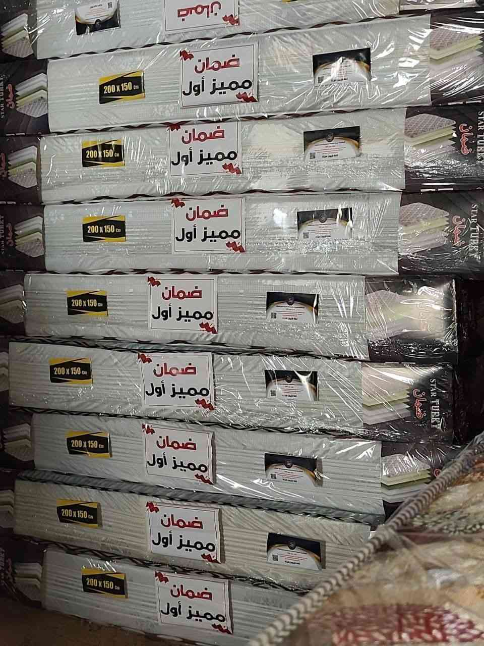 دوشك نفرين مميز اول ارتفاع ٢٧ 
ضمان خمس سنوات 🤩
متوفر قياسات 
180*200
160*200
150*200
🥀للفخامة عنوان وعنوانها:
🌹مجمع هاشم الطائي المفروشان🌹
للتواصل على الرقم   ***********
